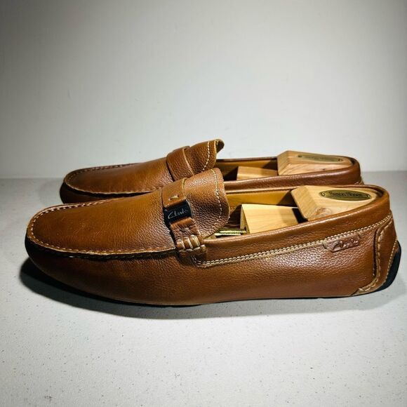 Clarks Mens Brown Leather Slip On Size 10.1/2 Loafer Mocs Driver Shoes - Picture 4 of 8
